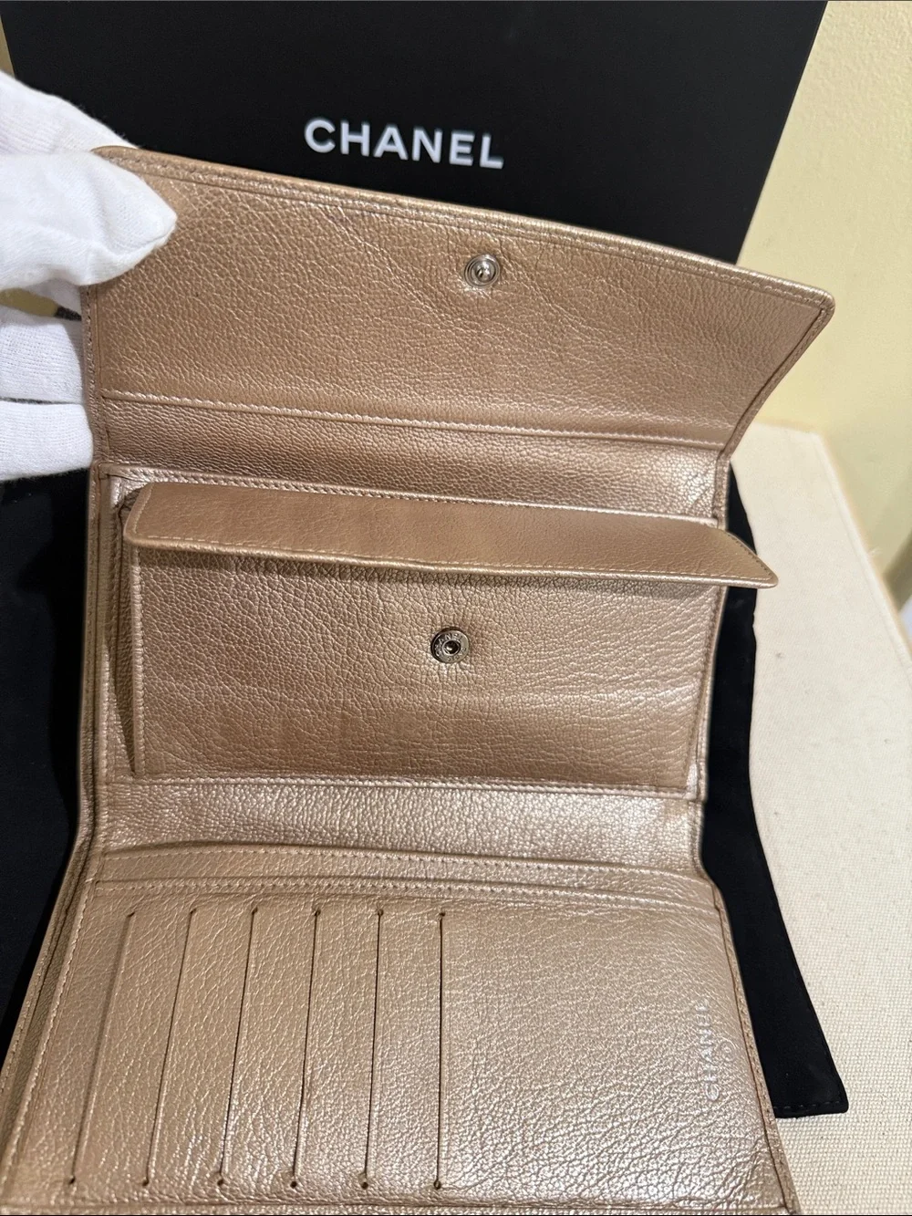 CHANEL Beige gold Rose Leather Flap Wallet with CC Button